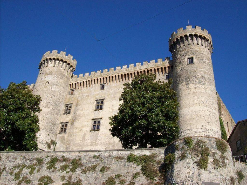 شقة La Colombaia Nel Castello براتشيانو المظهر الخارجي الصورة